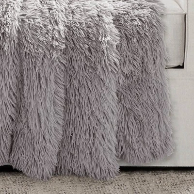 50"x60" Emma Faux Fur Throw Blanket - Lush Décor 3 50"x60" Emma Faux Fur Throw Blanket - Lush Décor - Image 3