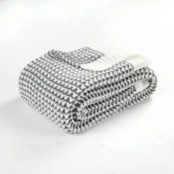 50"x60" Chic And Soft Knitted Throw Blanket - Lush Décor 10 50"x60" Chic And Soft Knitted Throw Blanket - Lush Décor -Lush Decor GUEST e4ddf060 f1e4 403b 98db 7771903f6ce7